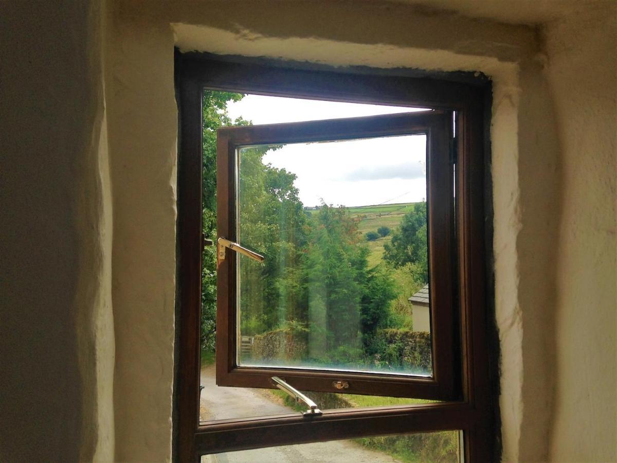 Bijou Cottage In Bronte Country With Wood-Burning Stove & Hot Tub Spa Haworth Exterior foto